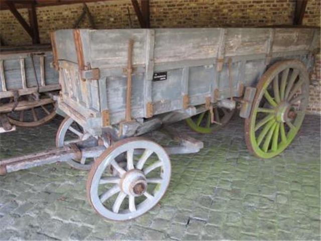 Boerenwagen met sponnenzijbord, Karrenmuseum Essen